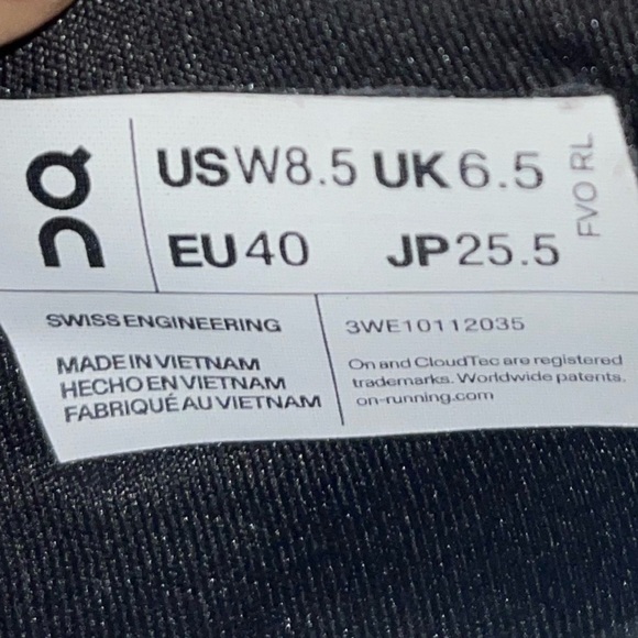 On cloudmonster 2 - Picture 4 of 6